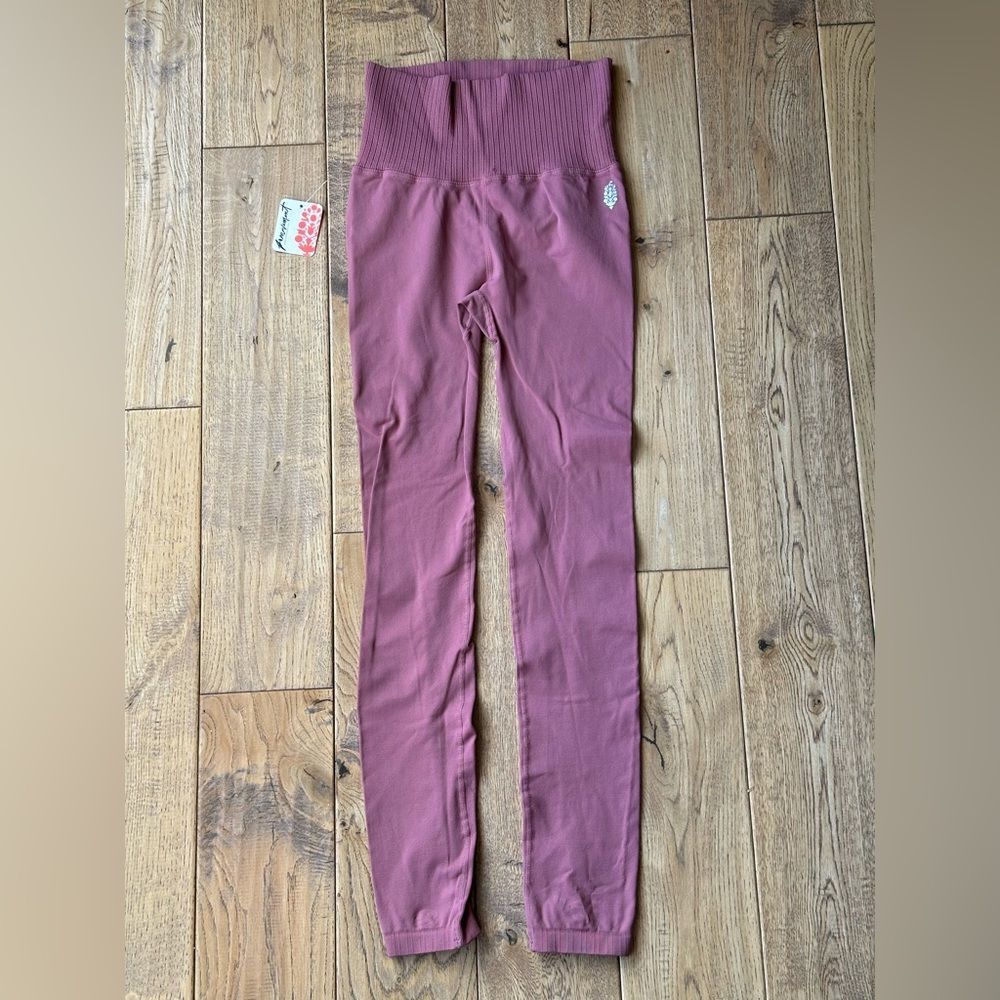 Free People Movement Hi-Rise 7/8 Length Good Karma Leggings XS/S NWT